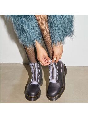 Dr. Martens 1460 ZIP HEART 💜 VIRGINIA SATIN LUX LACE UP BOOTS Size 11